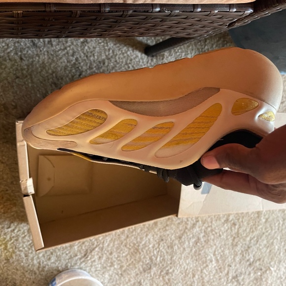 Zeezys 700 - Picture 1 of 4